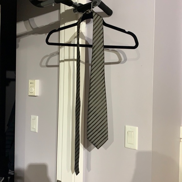 Grey striped tie - Picture 2 of 3